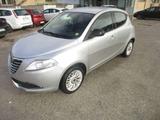 Lancia Ypsilon 1.2 8v Gold c/CL 69cv E6 GARANTIT - graue Lancia Ypsilon