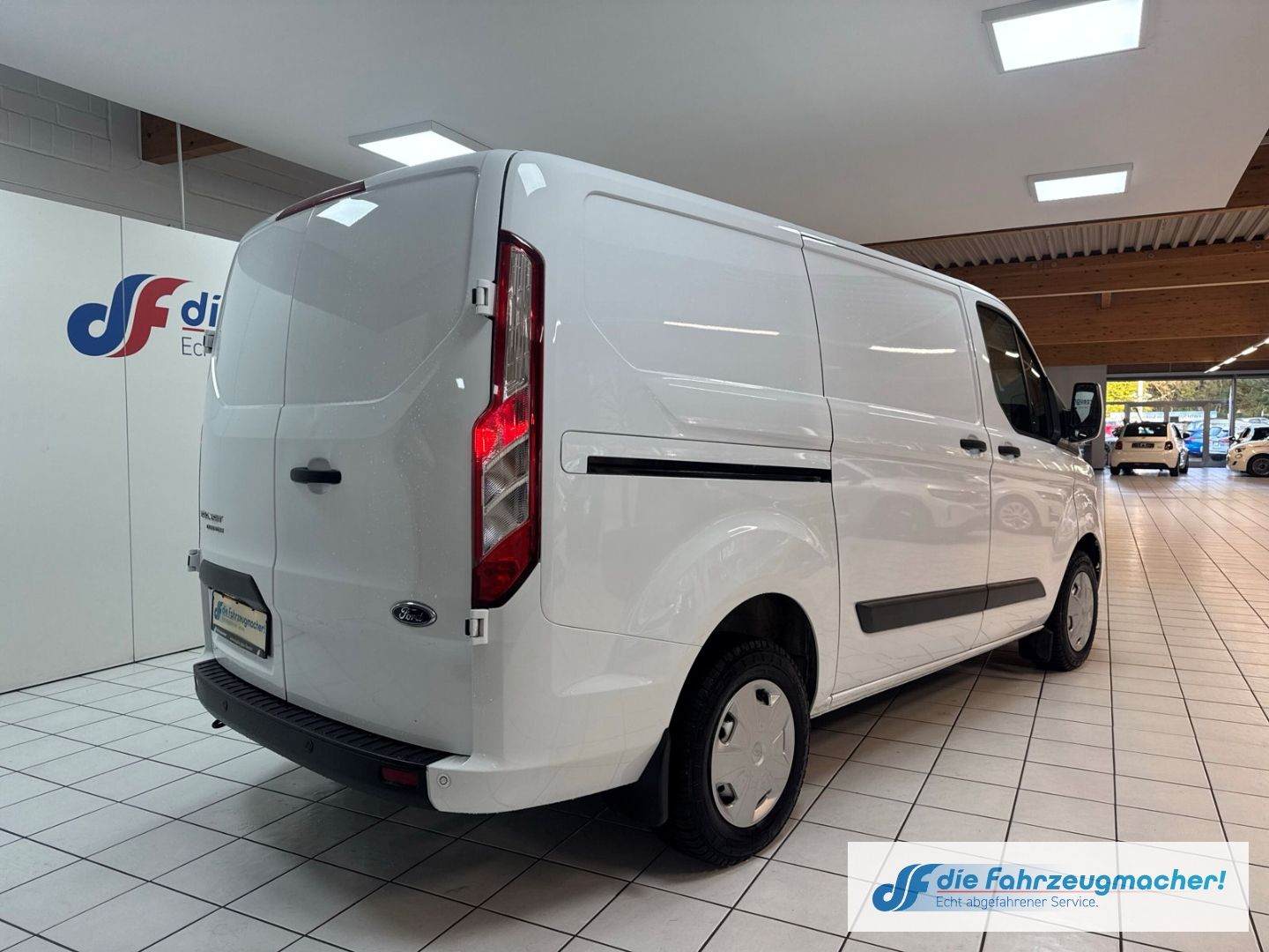 Fahrzeugabbildung Ford Transit Custom Kasten 280 L1 Trend DAB Notbremsa