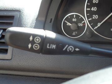 Bild 8 Mercedes-Benz A 150 A -Klasse 95PS KLIMA SHZ GJR USB CD TEMPOM