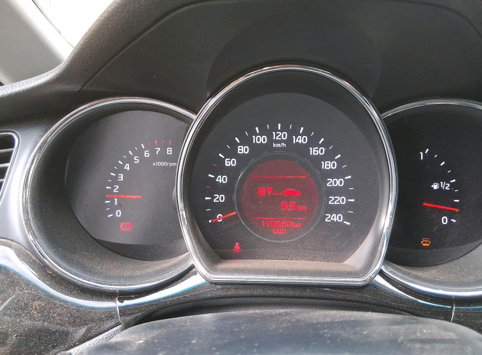 Kia cee'd 2014 — photo 9