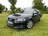 Audi A3 8P 1,6TDI 5-Türer Schwarz Automatik - Audi A3: Türer