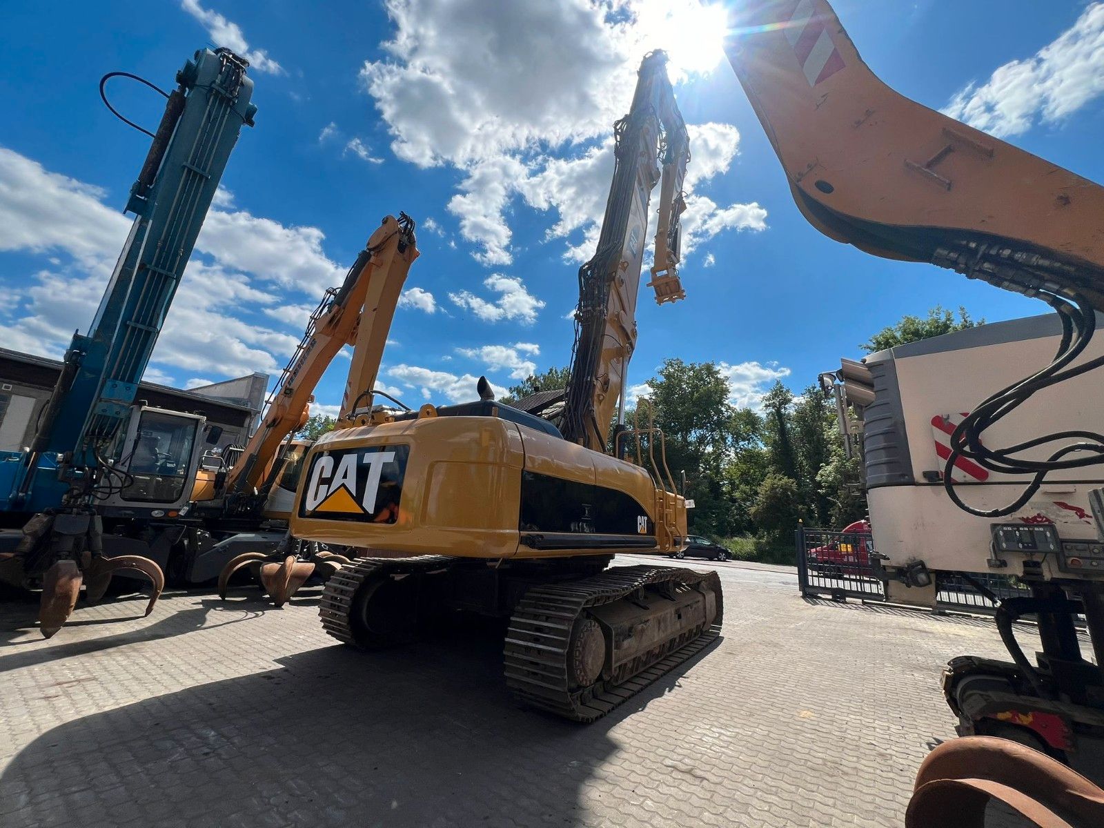 Fahrzeugabbildung CAT 336/Demlone Dem  50/Abbruchbagger/Verst.Fahrwerk