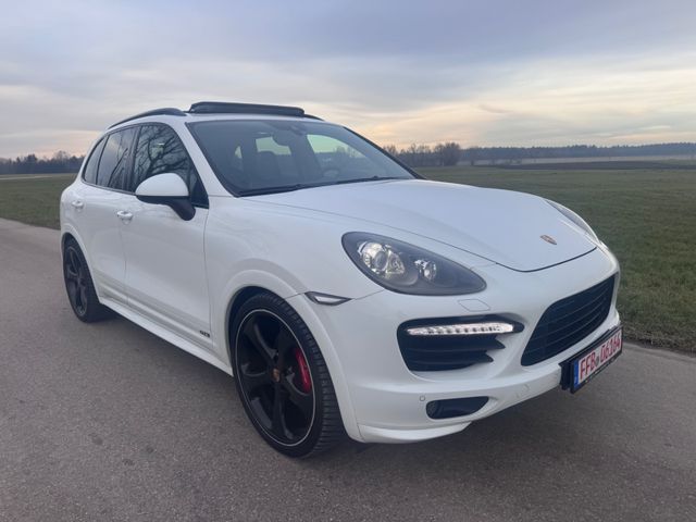 Porsche Cayenne GTS 22zoll Panorama SportChrono