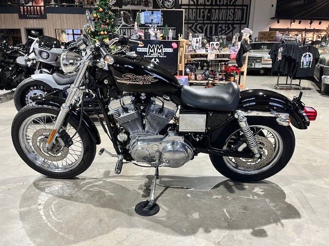 Fahrzeugabbildung Harley-Davidson XL1 883 Sportster 1.Vorbesitzer