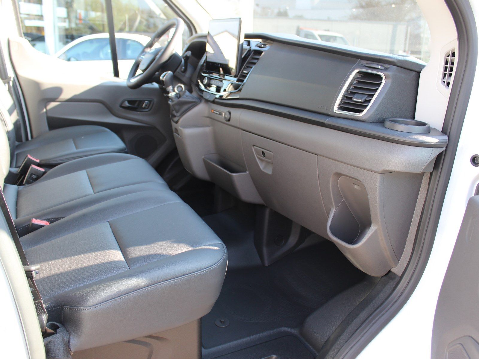 Fahrzeugabbildung Ford Transit 350 L3 Einzelkabine Trend