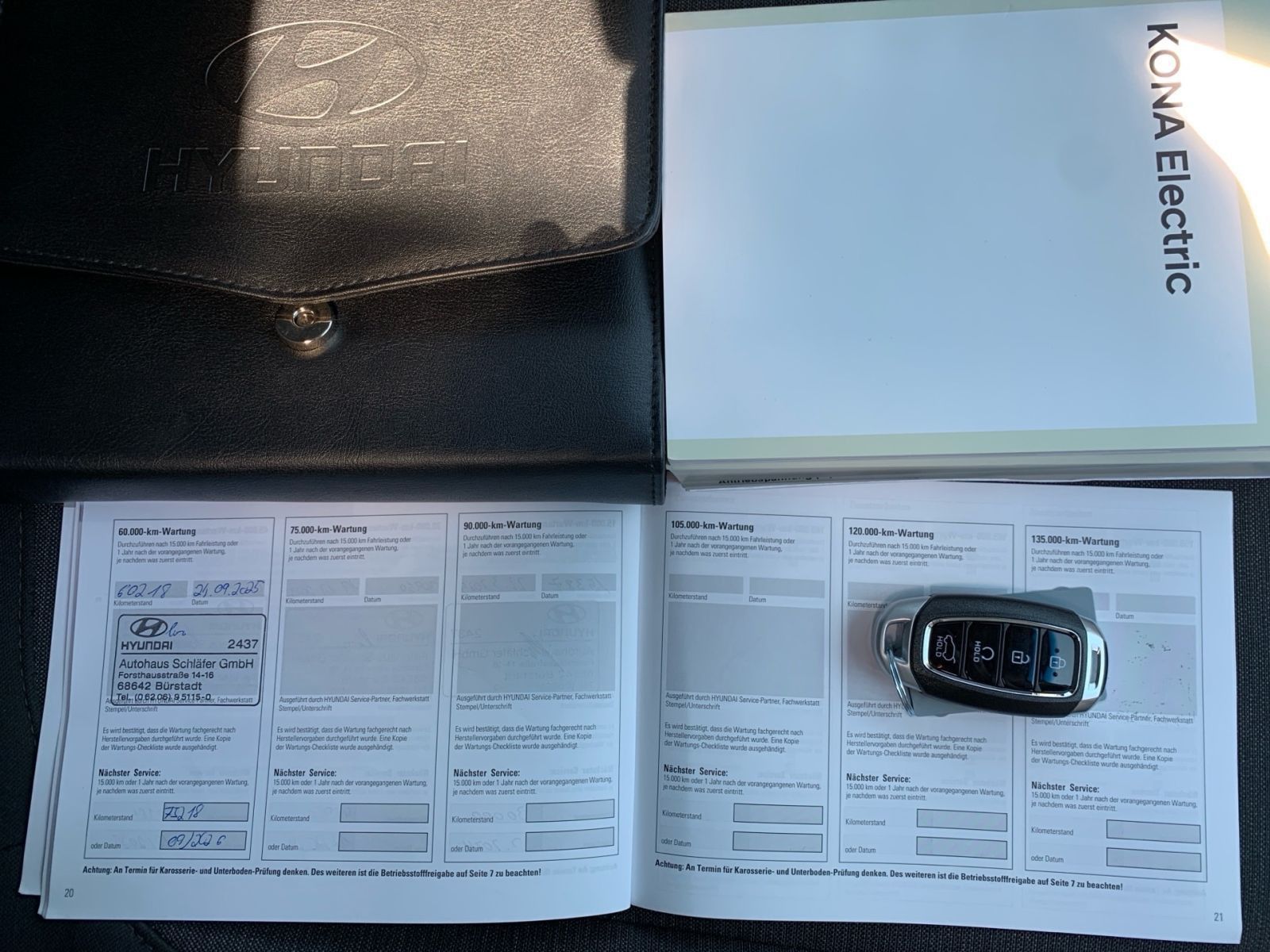 Fahrzeugabbildung Hyundai KONA Select Elektro 11 kW OBC Sitzheizung