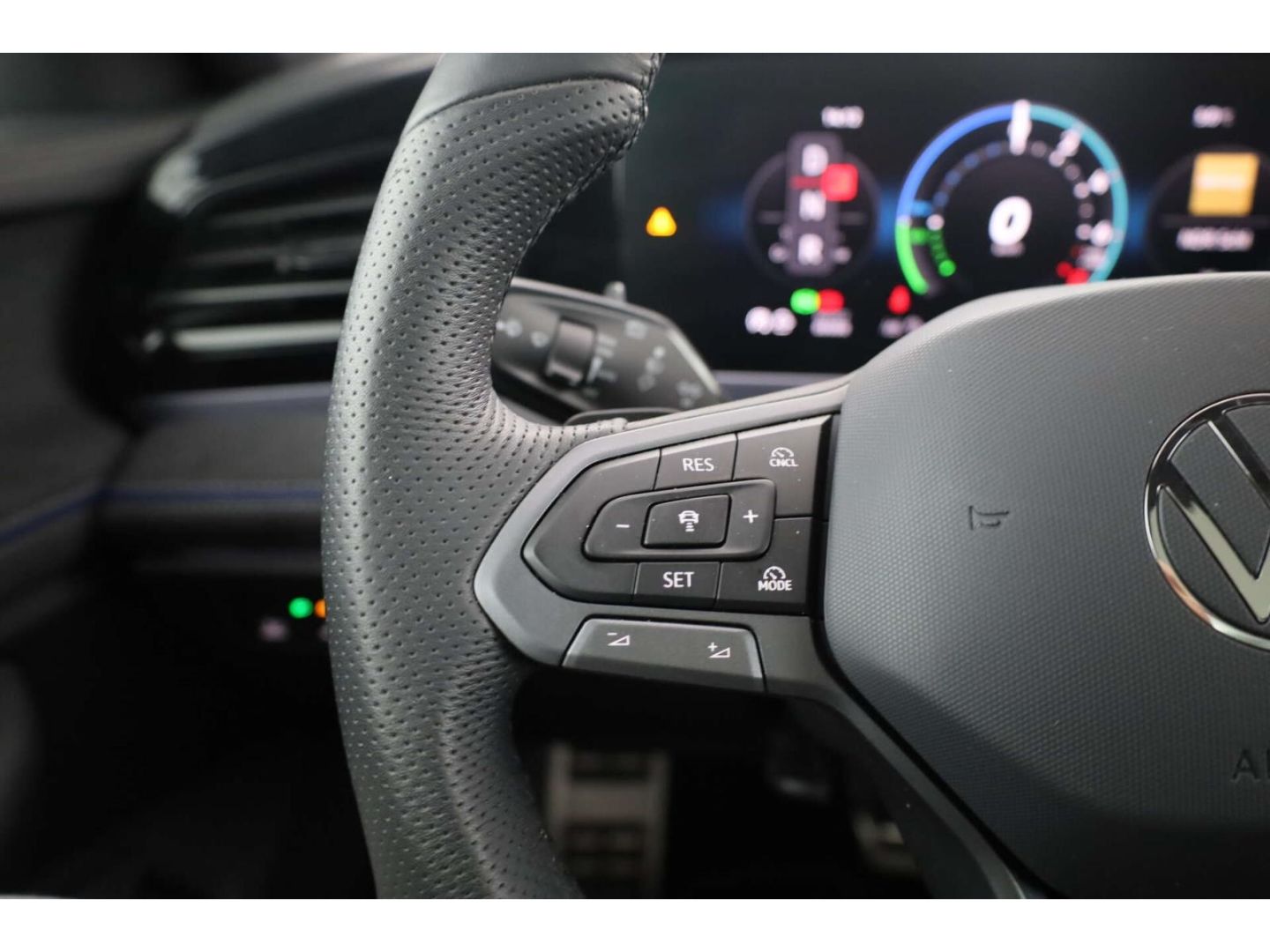 Volkswagen Passat - Bild 17
