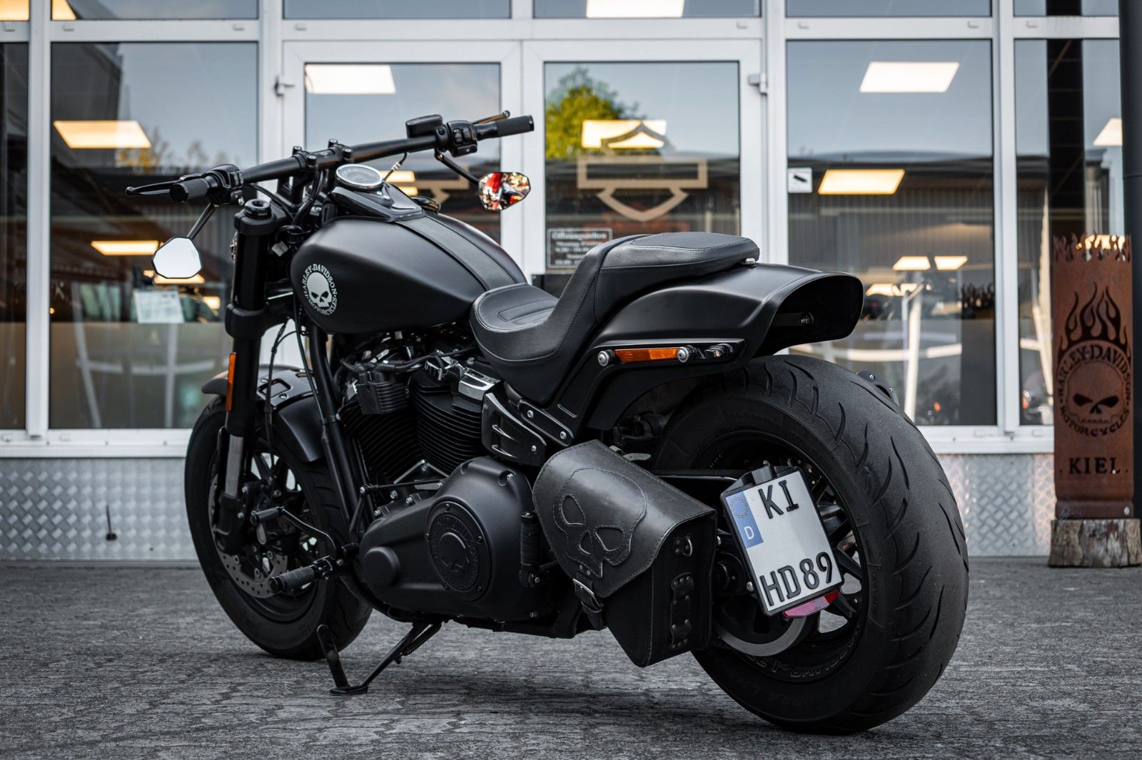Fahrzeugabbildung Harley-Davidson FXFBS FAT BOB 114 CUI SOFTAIL - Penzl - Avon