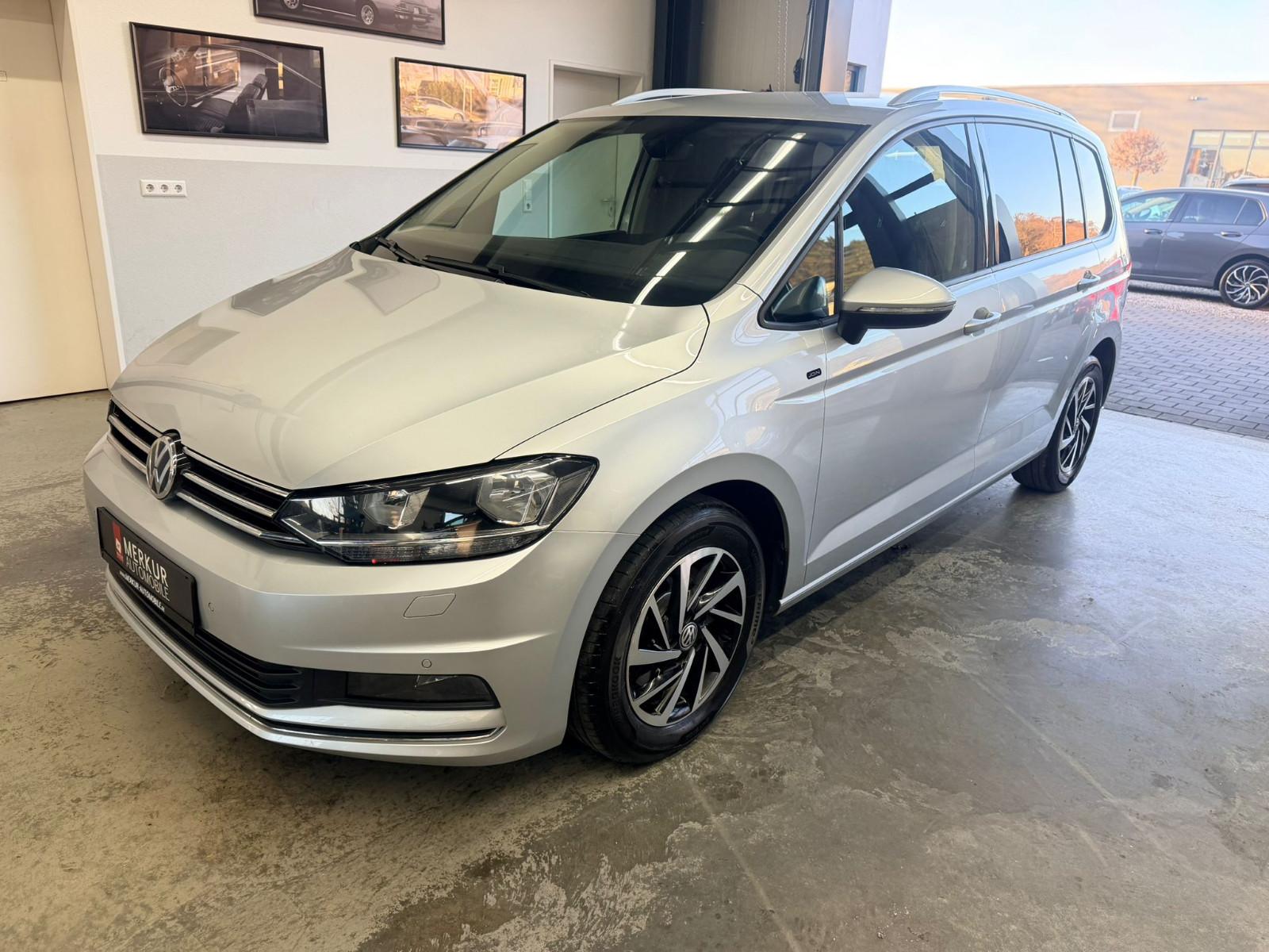 Volkswagen Touran 1.6 TDI Join 7 Sitze+AHK+ACC+Navi+PDC+SHZ