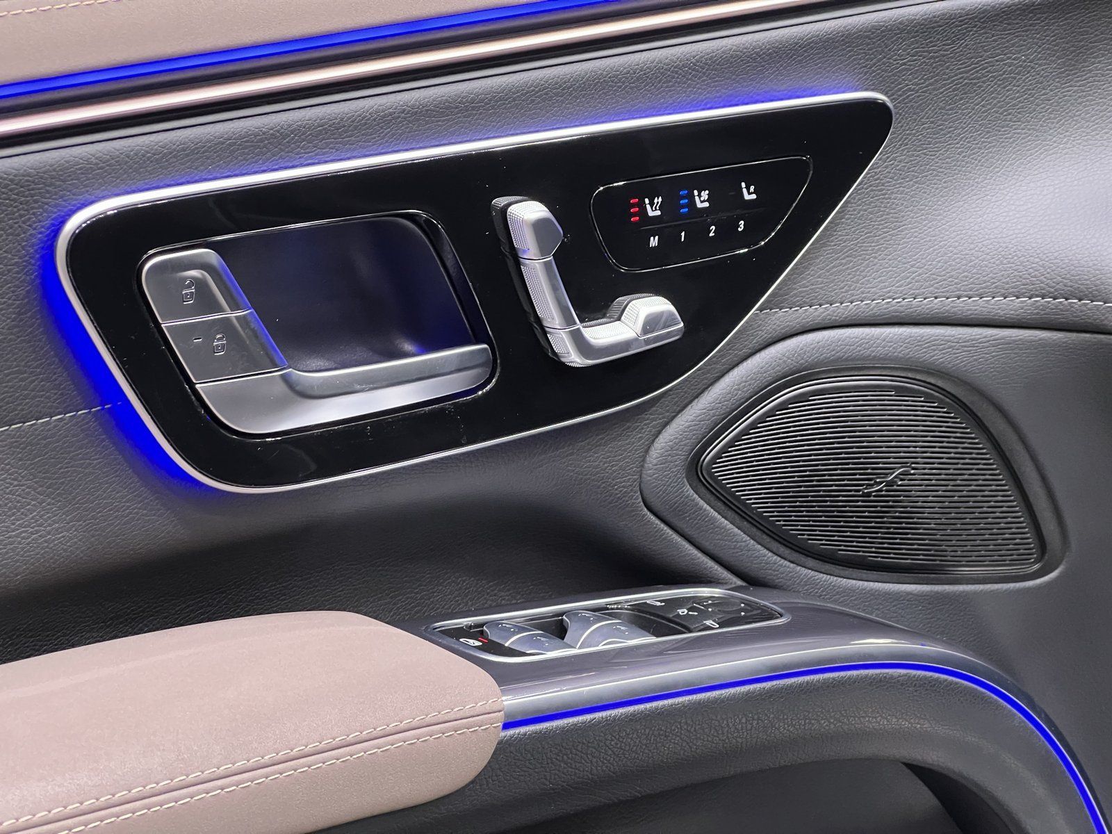 Mercedes-Benz EQS 450 EA Sitzklima Massage HA-LE AHK 360° foto 15