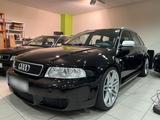 Audi RS4 B5 Avant Brilliant Schwarz 101300km - Audi RS4 aus 2001: Kombi