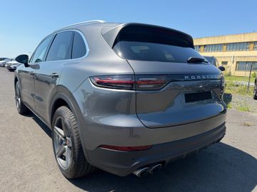 Porsche Cayenne - 7