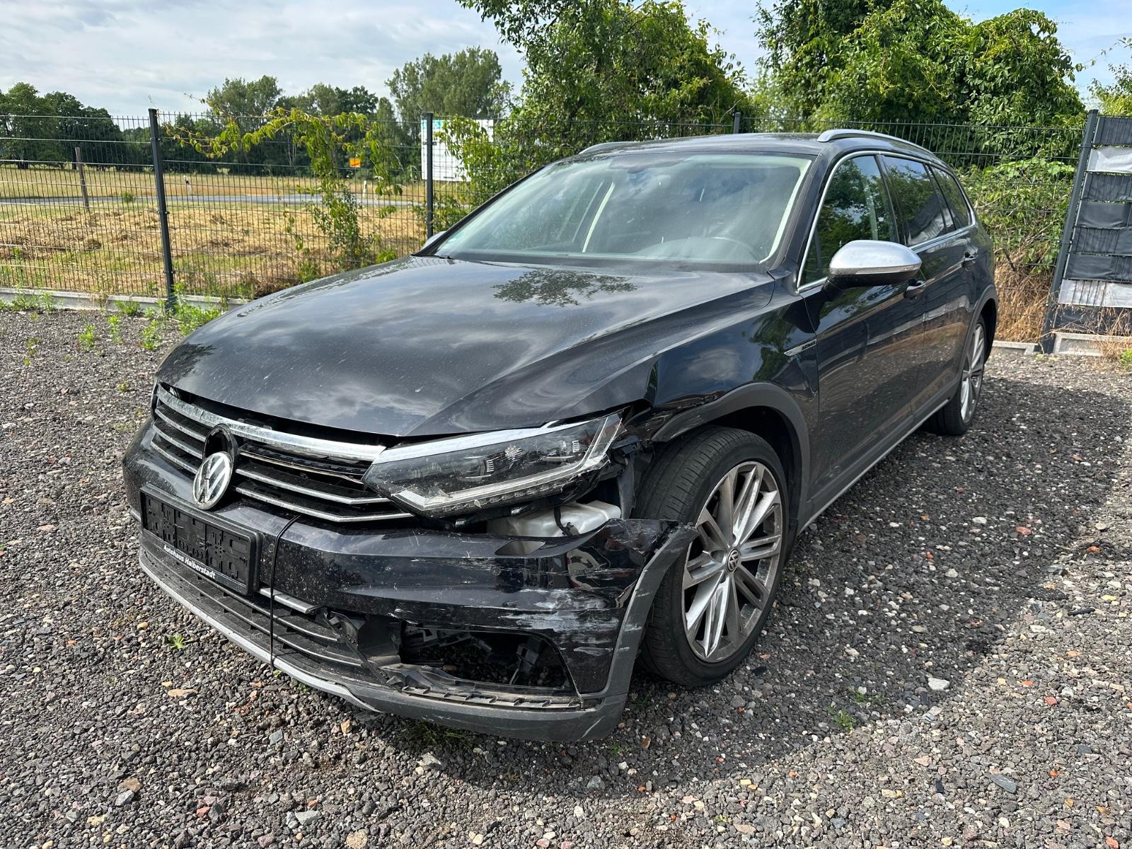 Volkswagen Passat Variant Alltrack 4Motion/LED/STHZ/LEDER