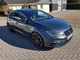 Seat Leon FR  LED  Apple CarPlay  Alu 19"  RF-Kamera - Seat Leon mit Benzin-Antrieb: Limousine, Automatik