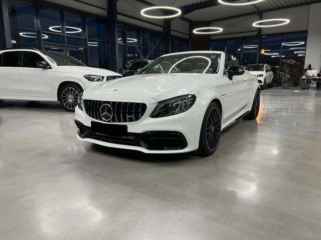 Mercedes-Benz C 63 AMG s Cabrio Carbon Night Perf. Sitz. Packg