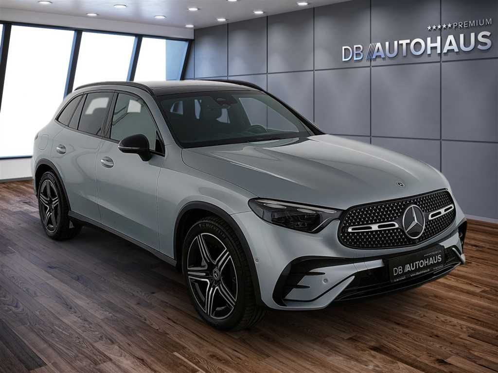 Mercedes-Benz GLC 300 4MATIC 9G-tronic AMG Line Premium Plus foto 2