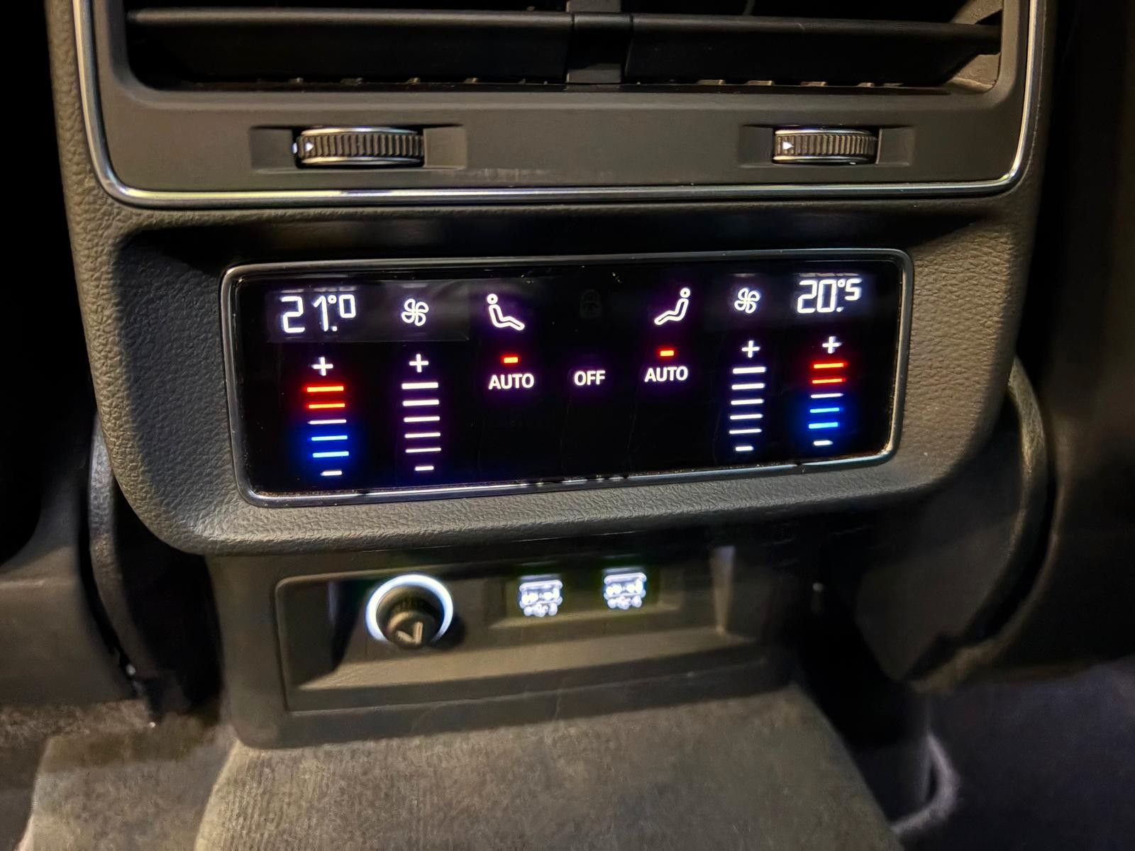 Fahrzeugabbildung Audi Q8 50 TDI Quattro S-Line HA Lenkung 22-zoll