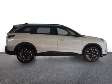 Peugeot 5008 - 8