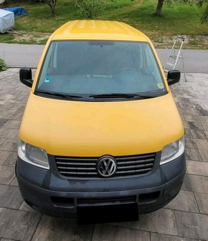 Volkswagen VW T5 Transporter mit wenig KM!!!