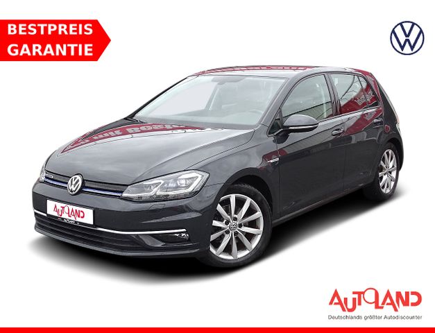 Volkswagen Golf VII 1.5 TSI  Highline NAVI LED SHZ PDC