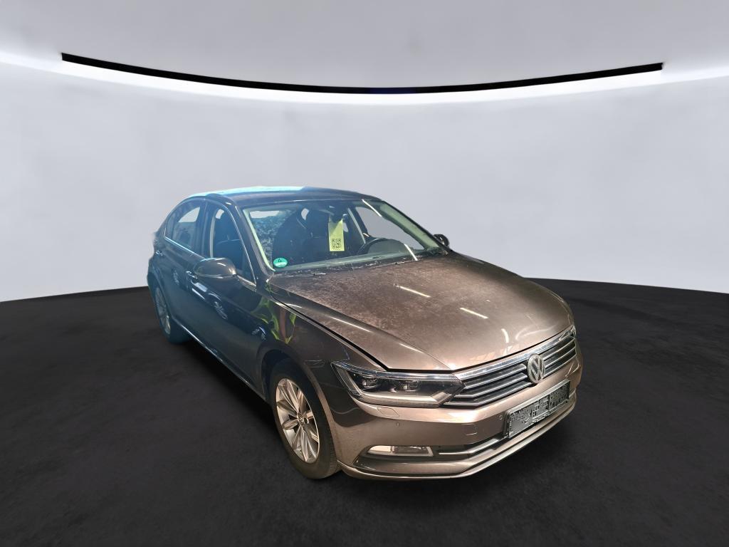 Volkswagen Passat Lim. Highline DSG AHK/StHz/Kamera/ACC