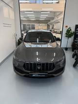 Maserati Levante V6 Diesel AWD - Maserati Levante aus 2016