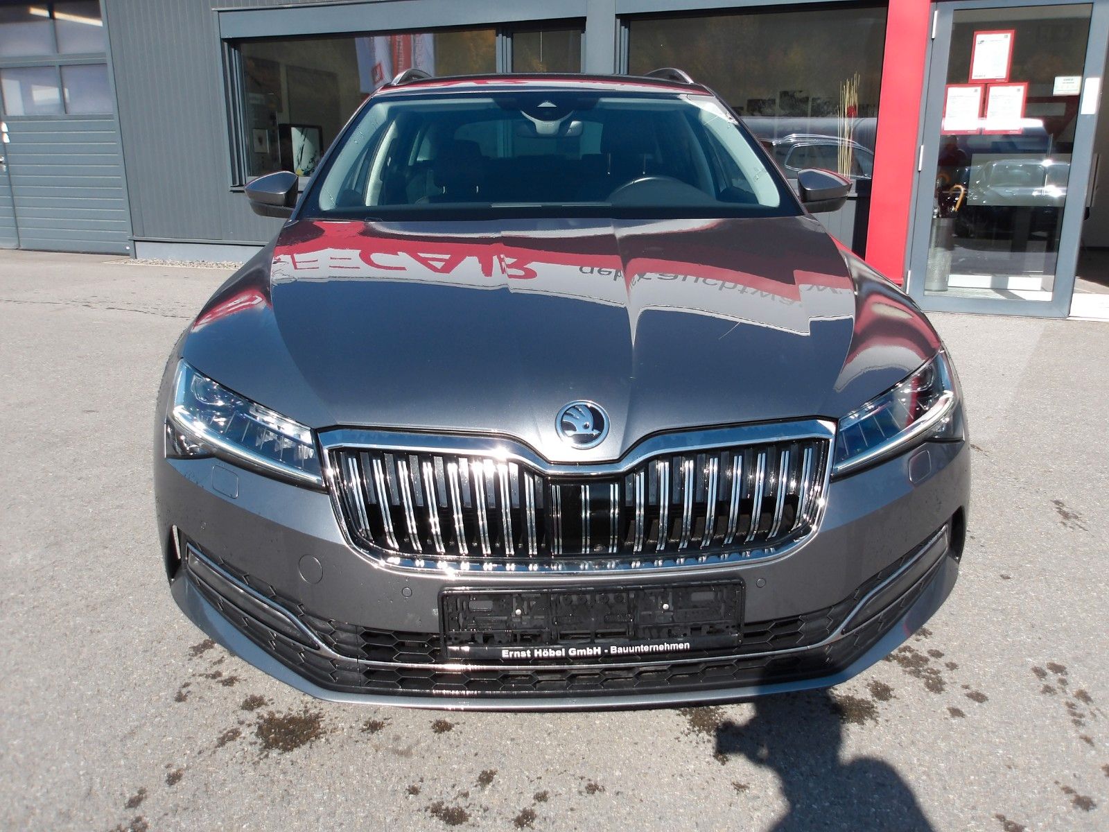 Skoda Superb Combi Style 4x4 "AHV,Webasto" EXP € 19490 imagem 2