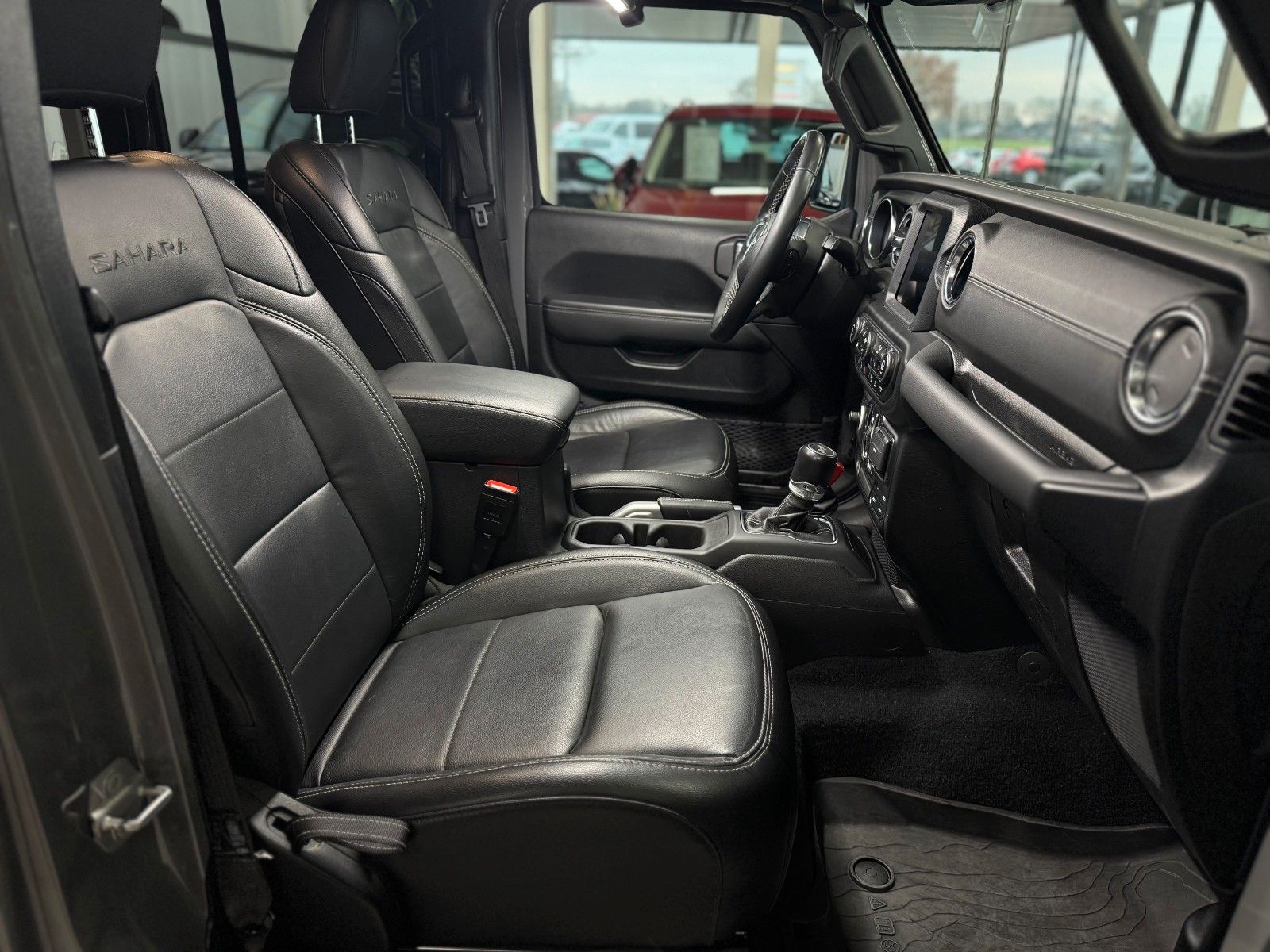 Fahrzeugabbildung Jeep Wrangler Unlimited 2.0 4xe Plug-In Hybrid Sahara