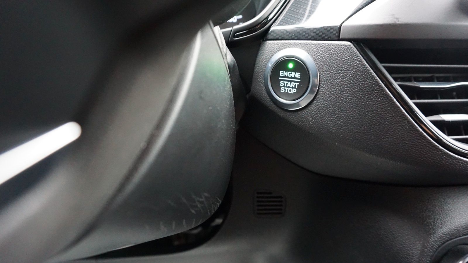 Fahrzeugabbildung Ford Focus Lim. ST-Line, Navi, LED, B&O Sound+WR