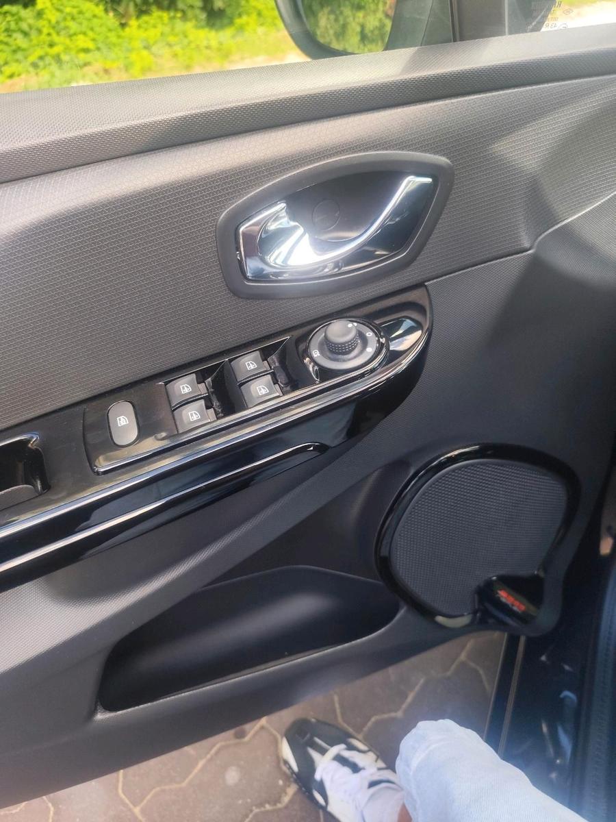 Renault Clio 2014 — photo 9