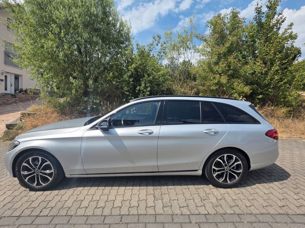 Image of Mercedes-Benz C 180