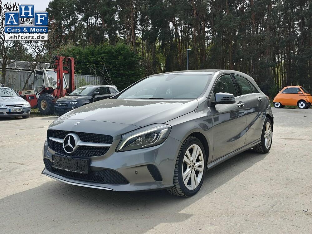 Mercedes-Benz A 180 Urban PEAK Edit AUT NAVI KLIMA PDC SHZG