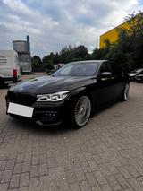 BMW 740d xDrive - M-Paket, 22 Zoll Felgen - BMW 740 von privat