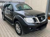 Nissan Pathfinder  3.0 dCi  LE.SHZ.AHK.Kam... - Nissan Pathfinder aus 2014