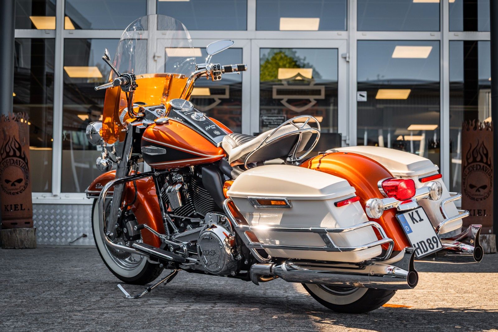 Fahrzeugabbildung Harley-Davidson Electra Glide Highway King  - JEKILL&HYDE  -