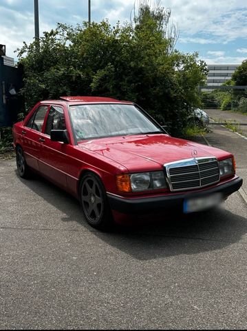 Mercedes-Benz 190 E. 1,8