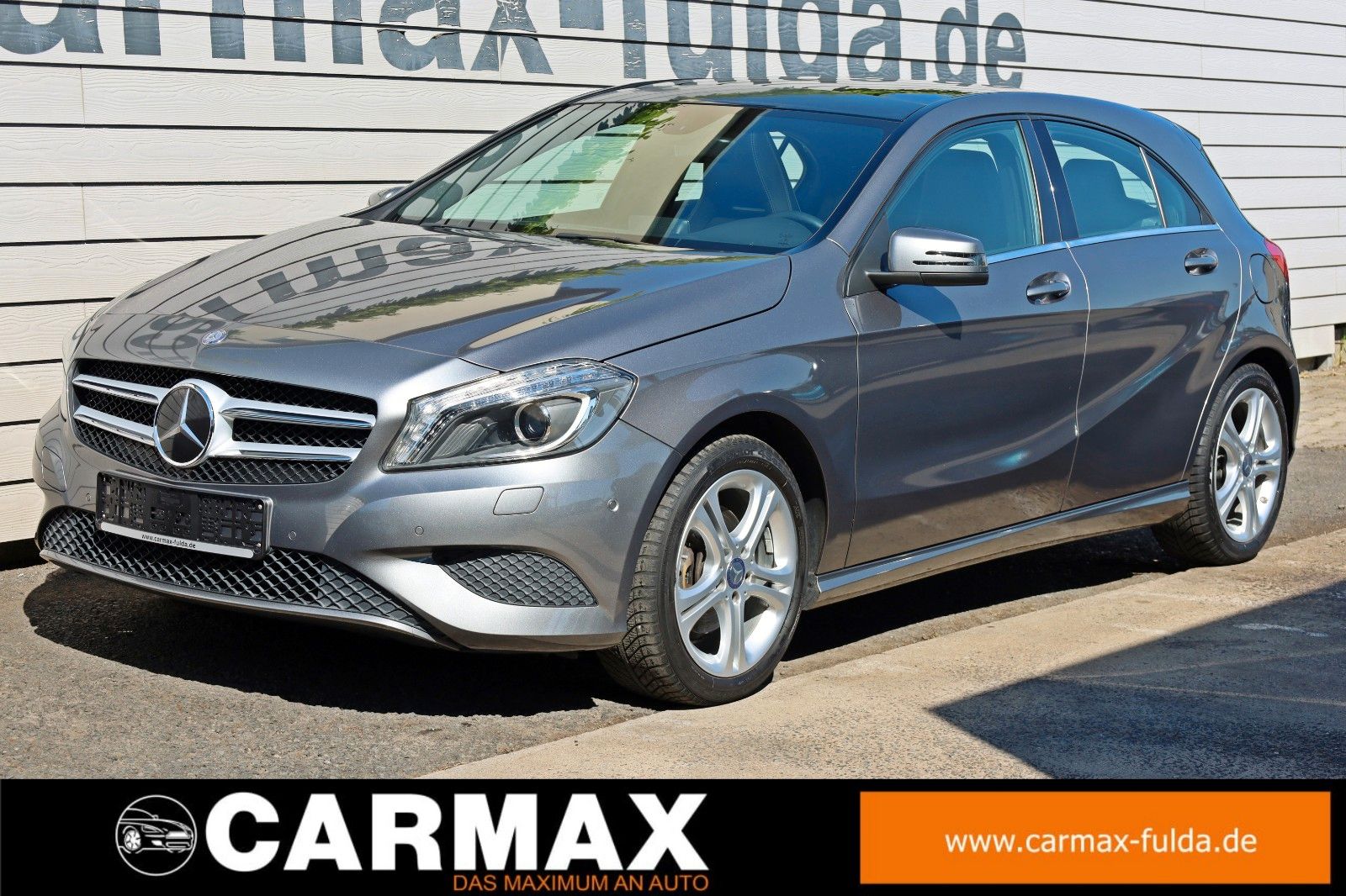 Fahrzeugabbildung Mercedes-Benz A 180 Urban T.Leder,Navi,Xenon,Panorama,SH,PDC