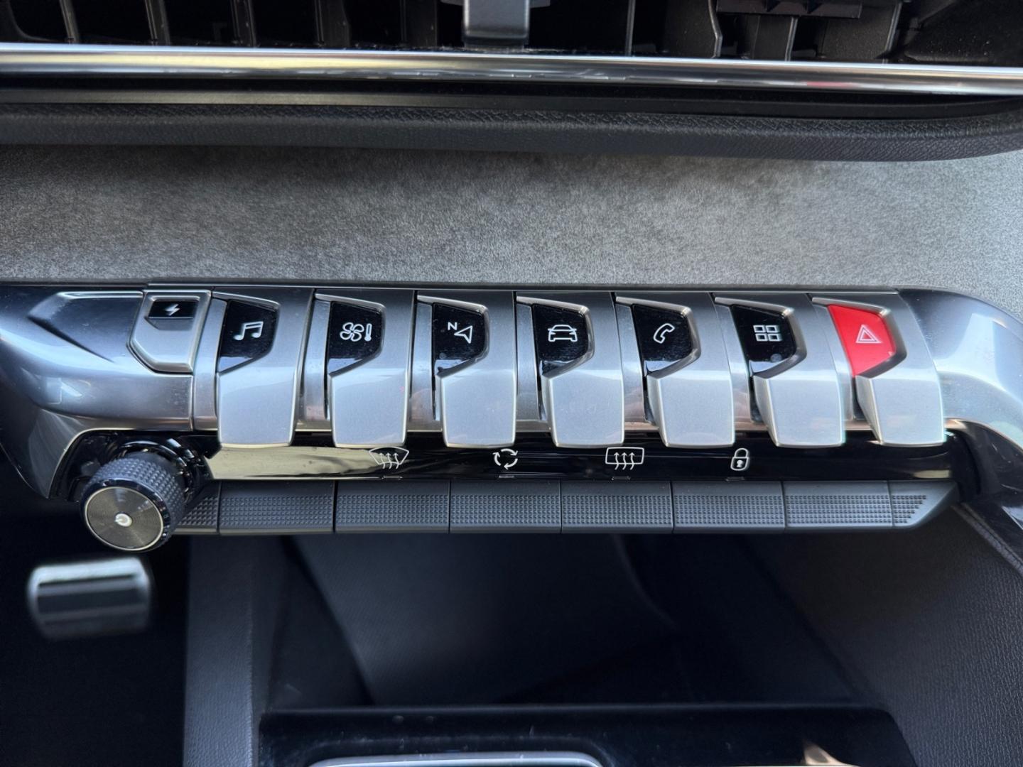Peugeot 3008 1.6 Hybrid4 300 GT (Plug-In) *Pano*CAM*ACC*
