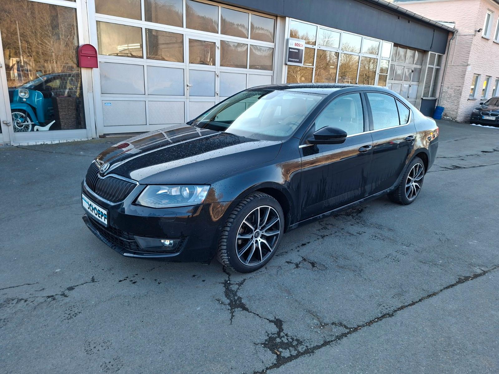 Skoda Octavia Lim. Elegance 2.0 TDI DSG Navi/Leder/Xen