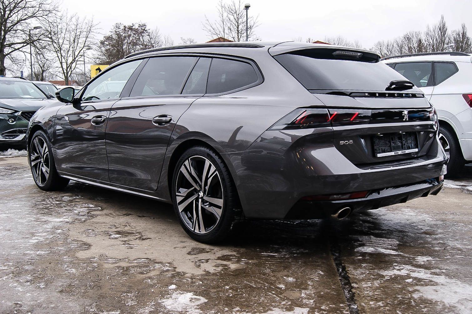 Fahrzeugabbildung Peugeot 508 SW GT Pack  NIGHT-VISION ANHZV SCHIEBEDACH