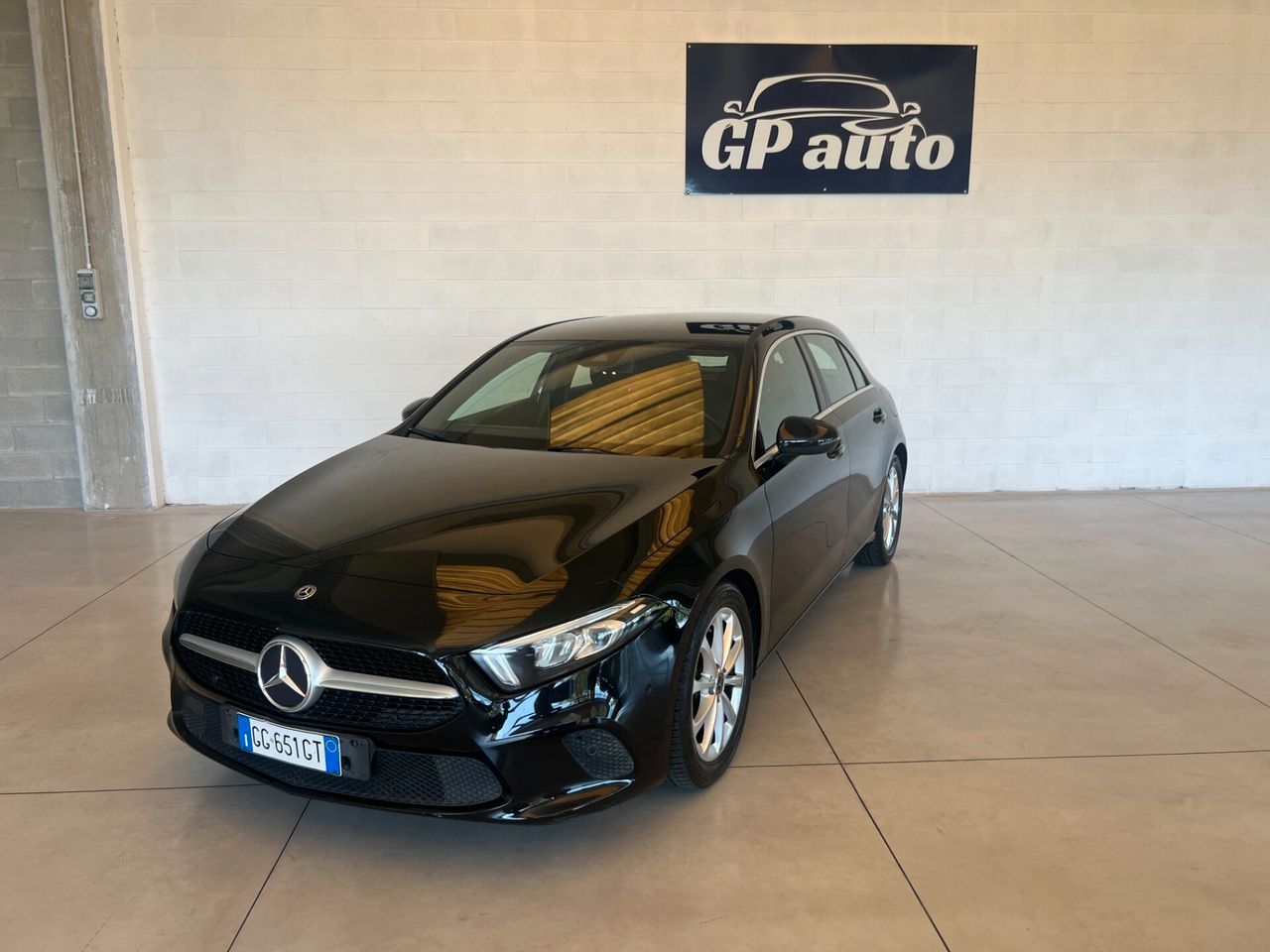 MERCEDES-BENZ Mercedes-benz A 180 d Automatic Sport ok neopate