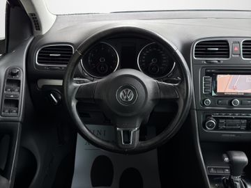 Volkswagen Golf - 9