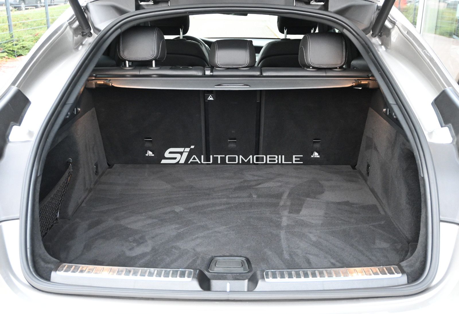 Fahrzeugabbildung Mercedes-Benz GLC 300 d 4MAT. Coupé AMG LINE °MEMORY°SITZKLIMA