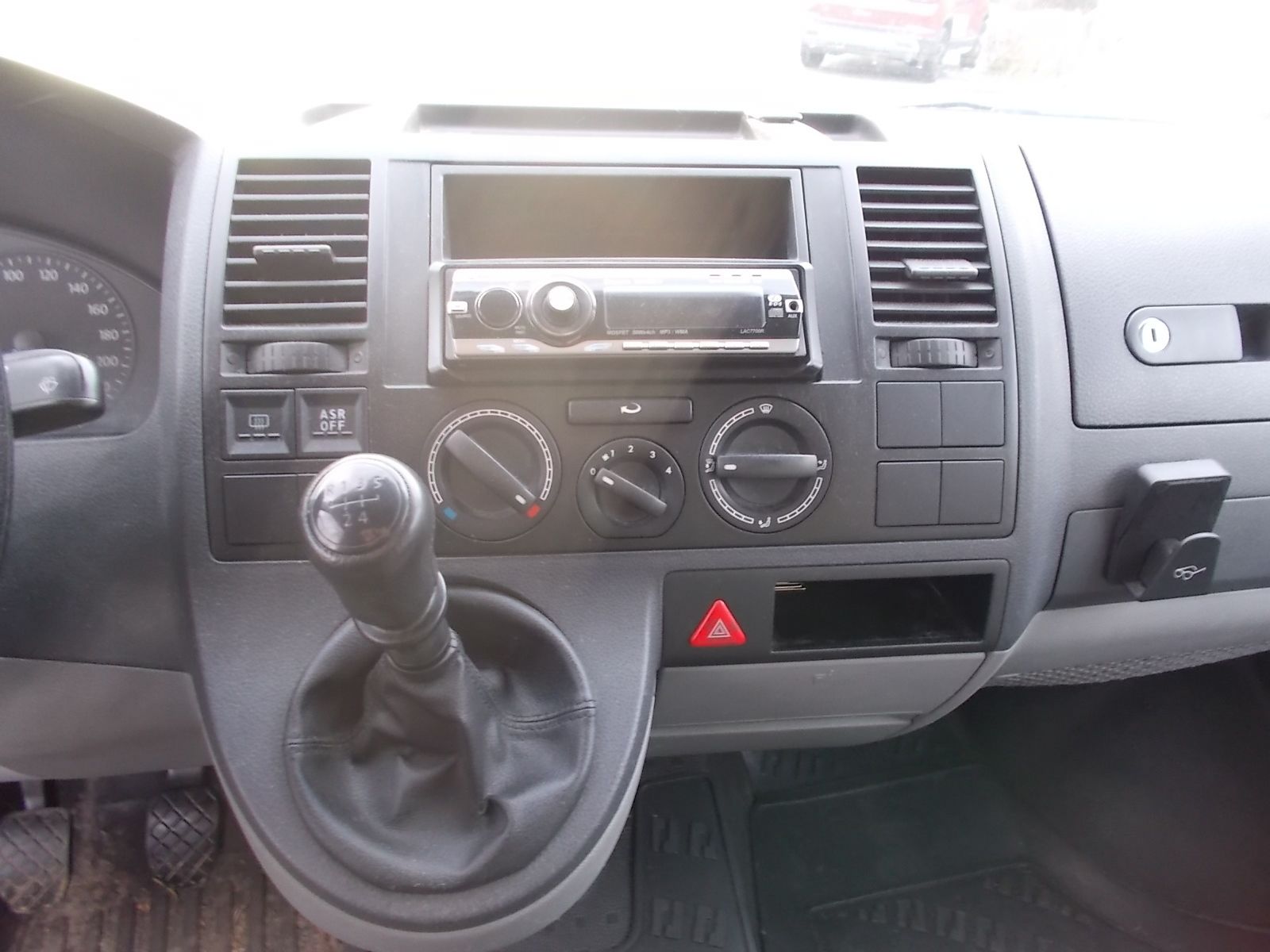 Fahrzeugabbildung Volkswagen Transporter T5 1.9 TDI (84 PS)