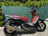 Piaggio Beverly 350 ie - ROLLER VON 251 BIS 500 CCM