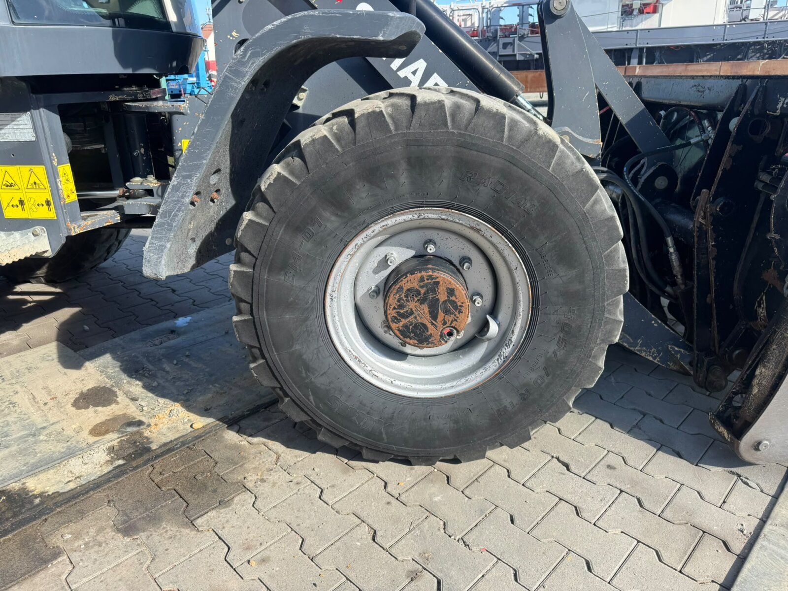 Fahrzeugabbildung Terex V80 Radlader 4 in 1 Schaufel / 3347 h Klima