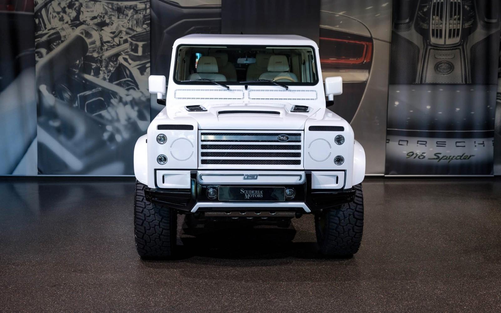 Land Rover DEFENDER D90 DNOVANTA