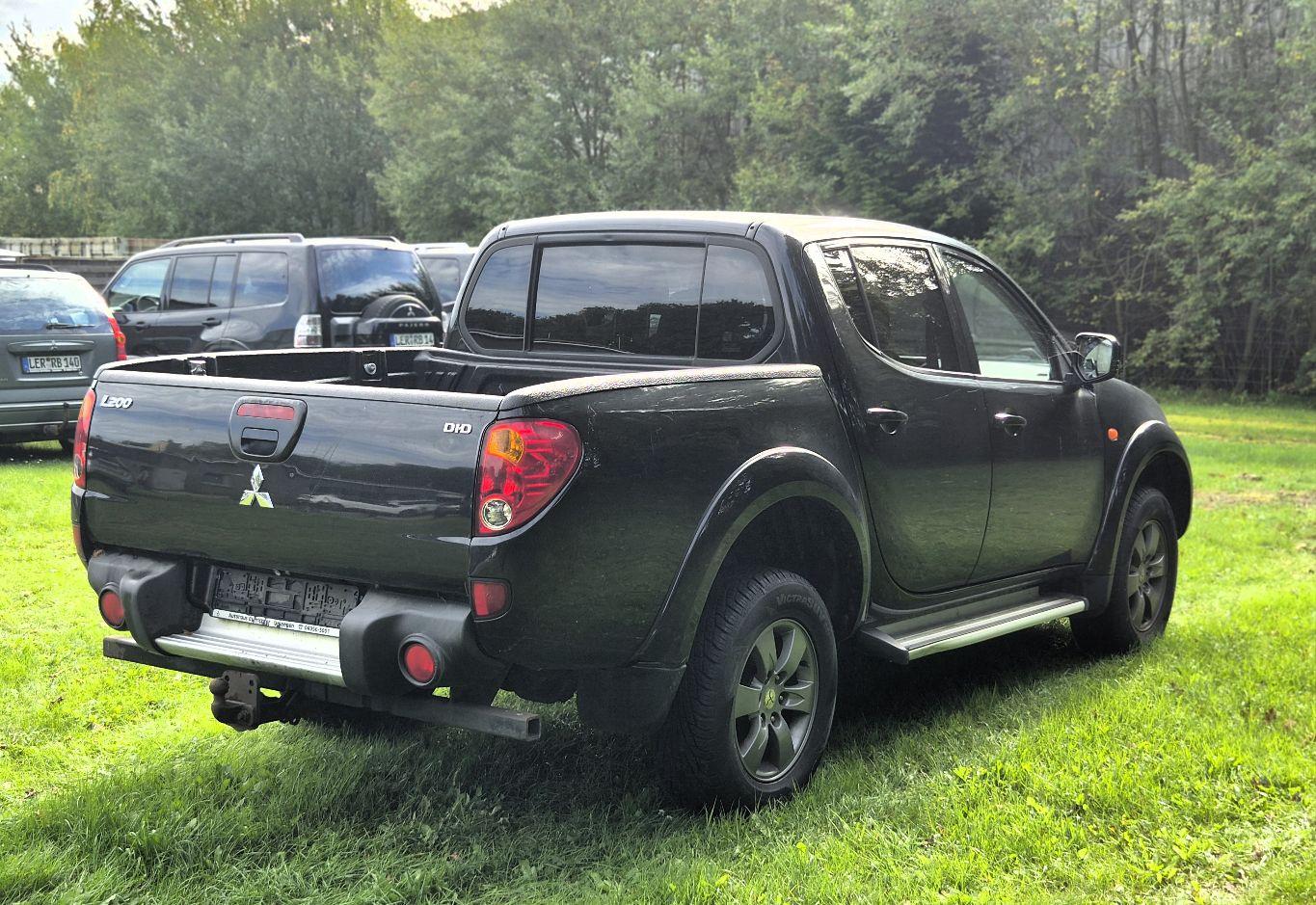MITSUBISHI L200 2.5 DI-4WD CLIM ATTELAGE | 136 ch | 4X4 | BVM | VOLANT EN CUIR