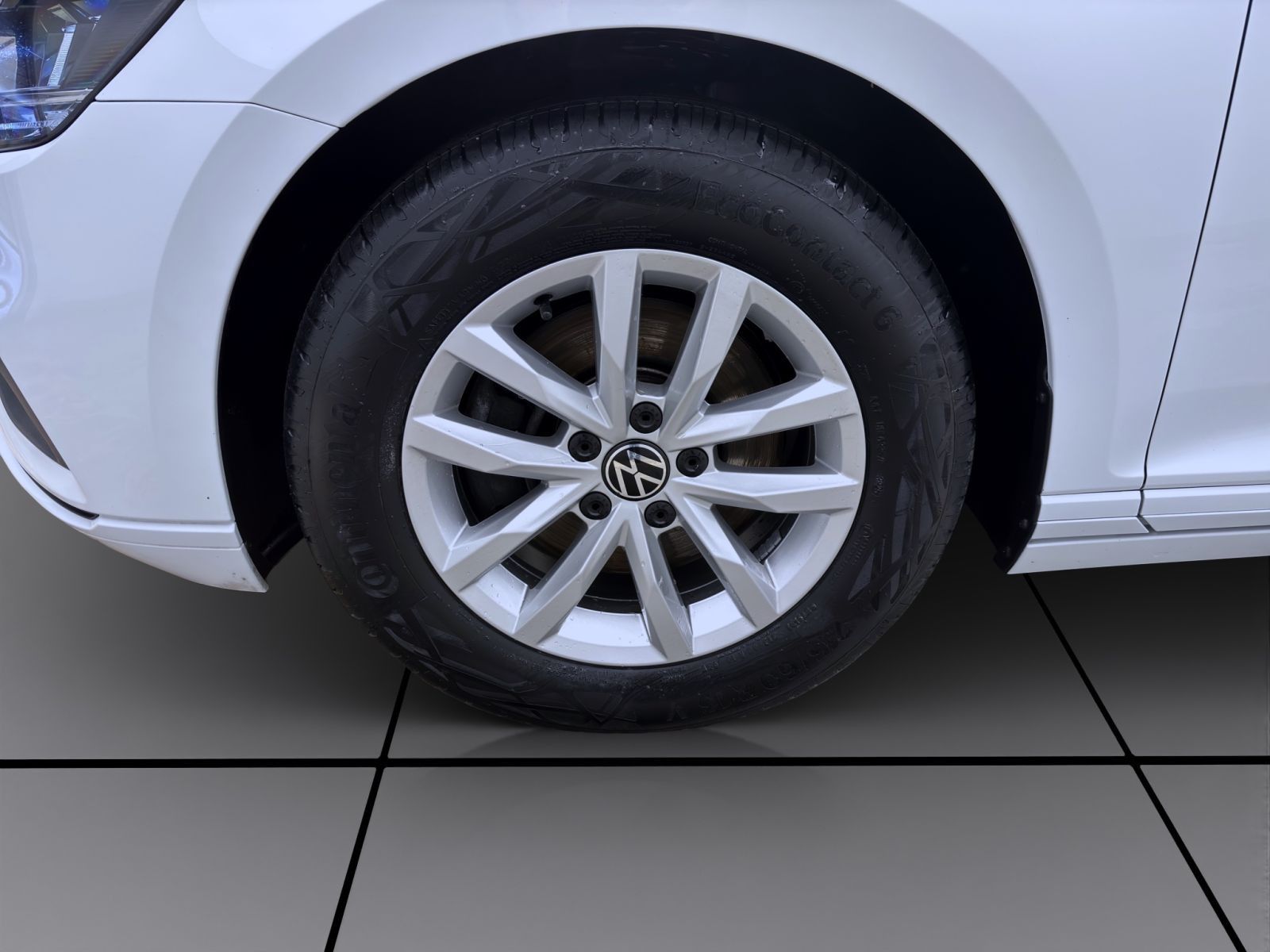 Volkswagen Passat Variant - Bild 8