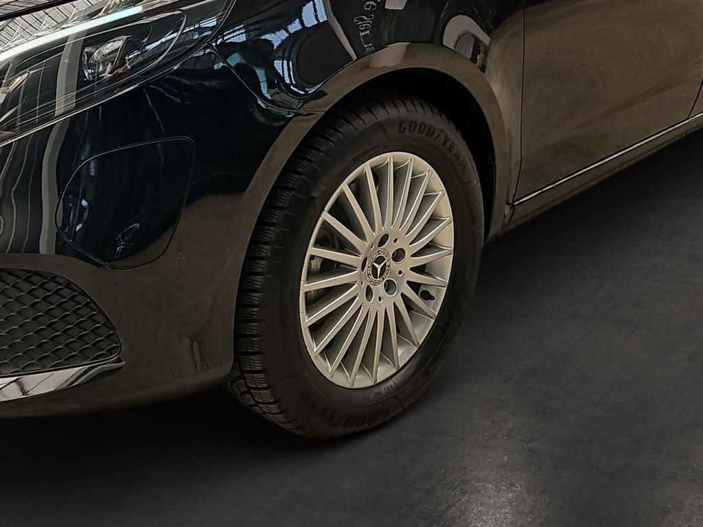 Fahrzeugabbildung Mercedes-Benz EQV 300 AVG extralang 8 Sitze 3x Klima ele. ST
